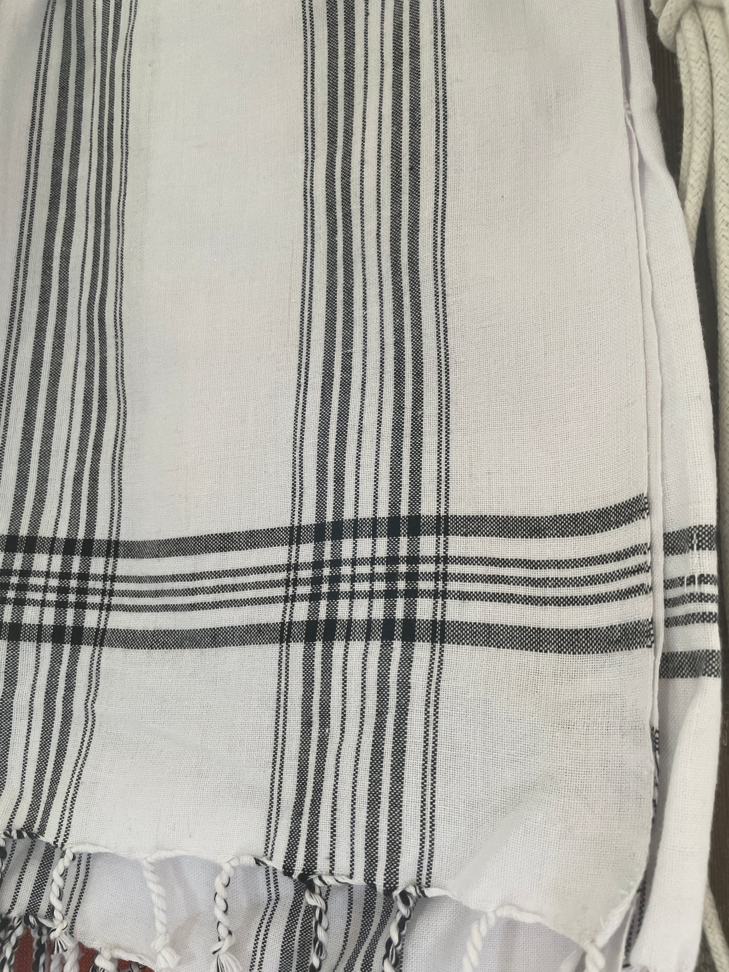 Kilombera Weavers - kikoi 'towel' (classic - white/black)